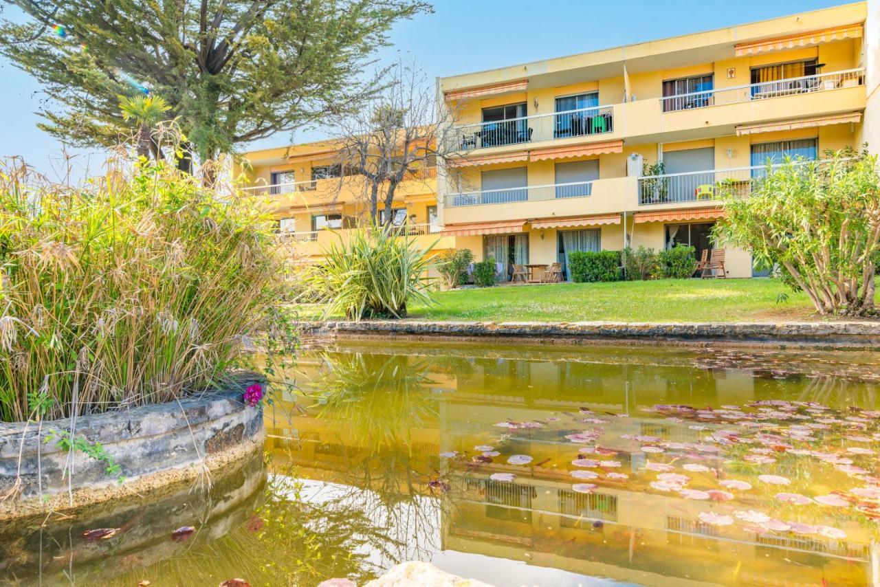 Spacious Apartment At A 5 Min Walk From The Beach أنتيب المظهر الخارجي الصورة